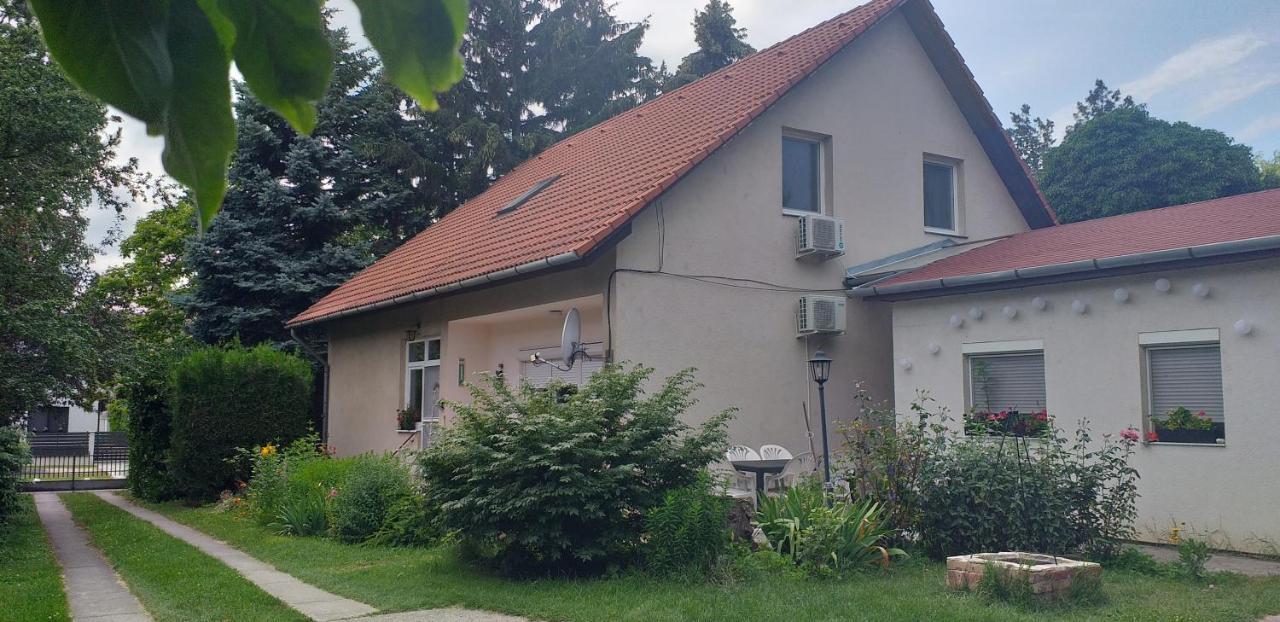Szepvoelgyi Apartmanhaz 希欧福克 外观 照片